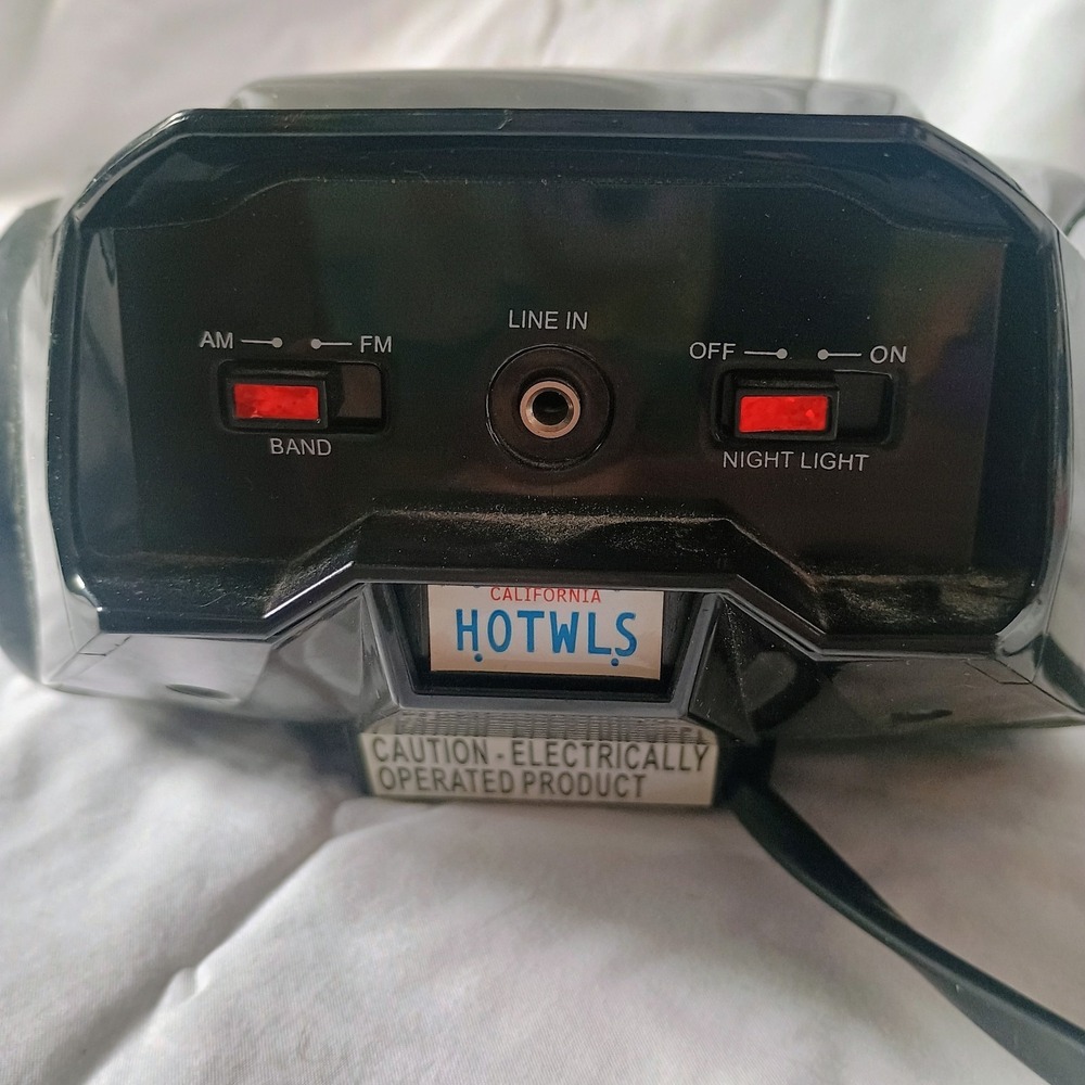 Hot Wheels 2008 AM/FM Alarm Clock Radio - Picture 5 of 6